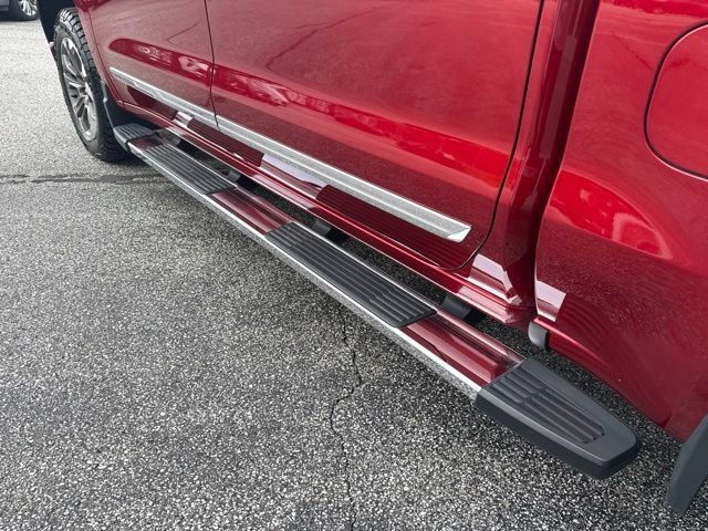 Certified 2022 Chevrolet Silverado 1500 High Country w/ Z71 Off-Road Package AWD/4WD image 13