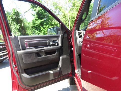 Used 2021 RAM 1500 Warlock AWD/4WD image 9