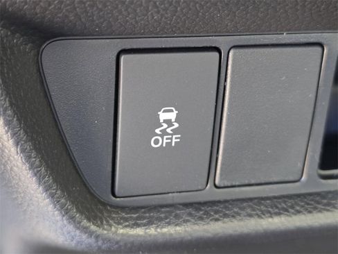 New 2026 Honda HR-V LX image 9