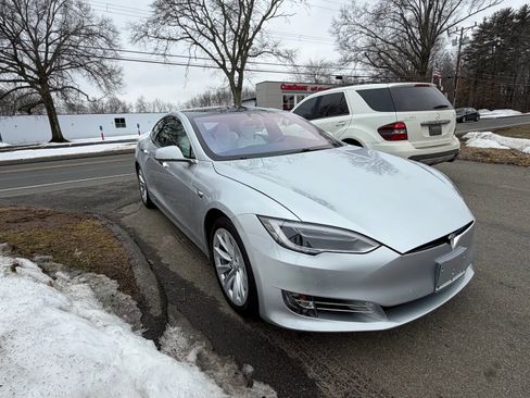 Used 2017 Tesla Model S P100D image 3