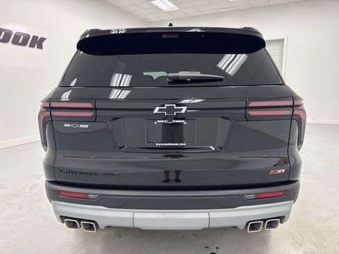 New 2026 Chevrolet Traverse Z71 w/ Enhanced Driving Package image 6