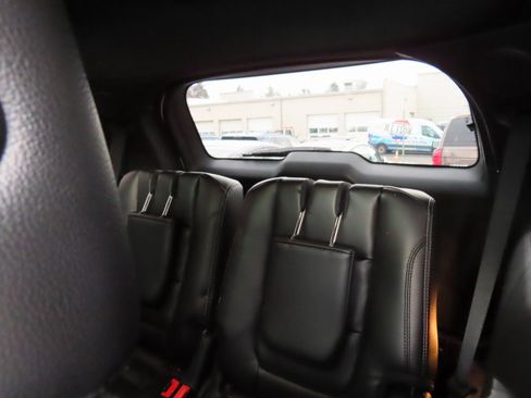 Used 2018 Ford Explorer Limited w/ Equipment Group 301A image 27