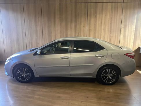 Used 2016 Toyota Corolla LE FWD image 4