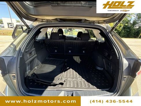 Used 2022 Subaru Outback Premium image 24