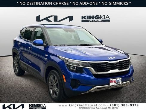 Used 2023 Kia Seltos LX AWD/4WD image 1
