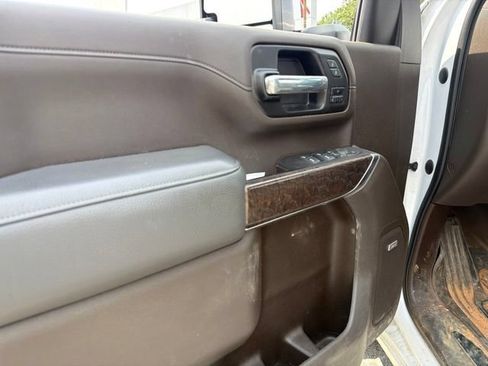 Used 2022 GMC Sierra 2500 Denali w/ Denali Ultimate Package AWD/4WD image 14