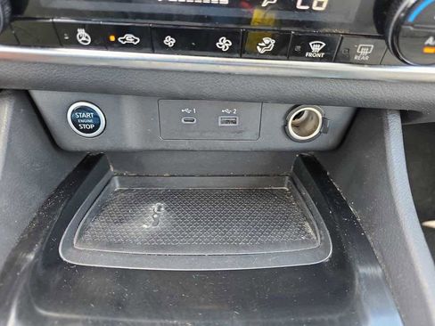 Used 2021 Nissan Rogue SV w/ Premium Package FWD image 21