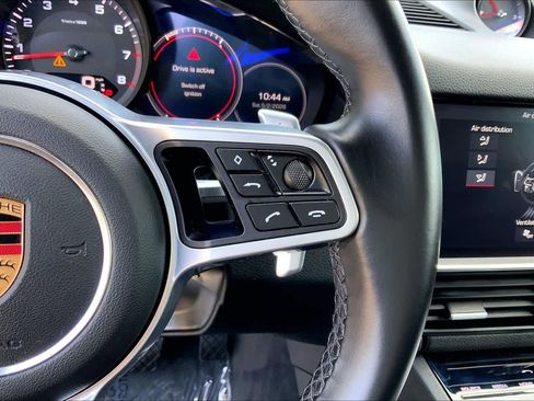 Used 2019 Porsche Cayenne AWD/4WD image 23