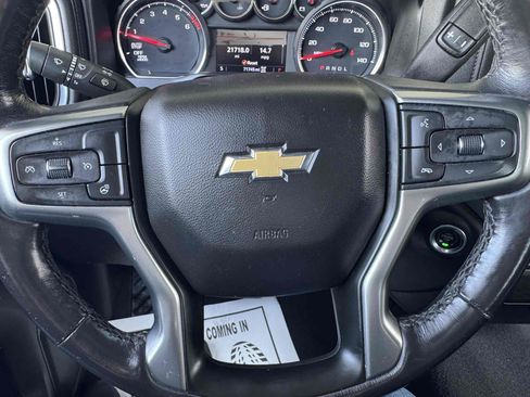 Used 2021 Chevrolet Silverado 1500 LT AWD/4WD image 15