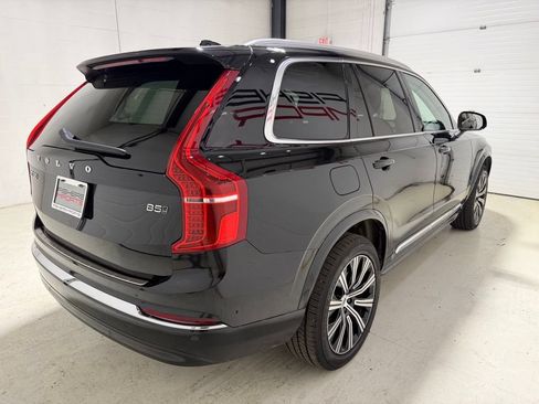 Used 2024 Volvo XC90 B5 Core w/ Protection Package Premier AWD/4WD image 9