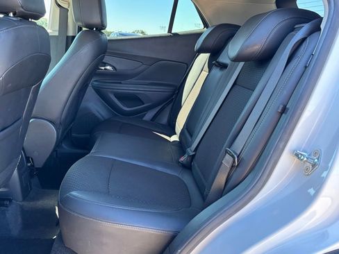 Used 2021 Buick Encore Preferred image 14