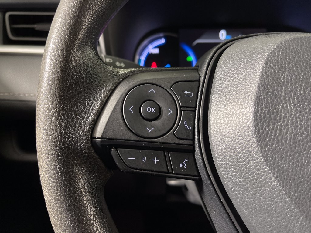 Certified 2025 Toyota RAV4 LE AWD/4WD image 26
