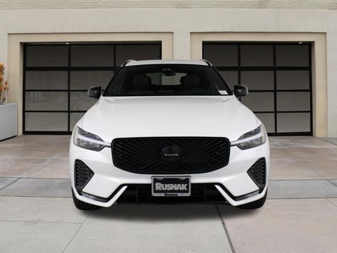 New 2026 Volvo XC60 B5 Ultra w/ Climate Package PRO AWD/4WD image 2