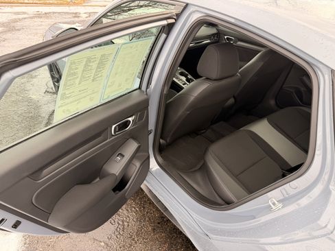 Certified 2024 Honda Civic Sport image 11