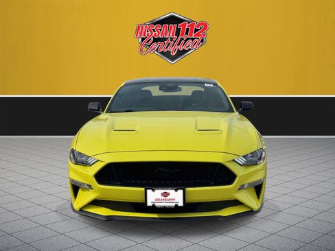 Used 2021 Ford Mustang GT Premium w/ Equipment Group 401A RWD image 3