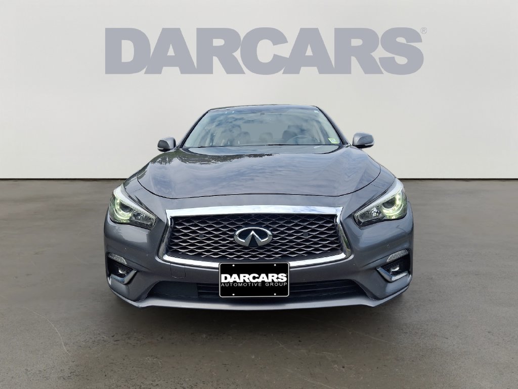 Used 2019 INFINITI Q50 Luxe w/ Essential Package (3.0T Luxe) AWD/4WD image 2