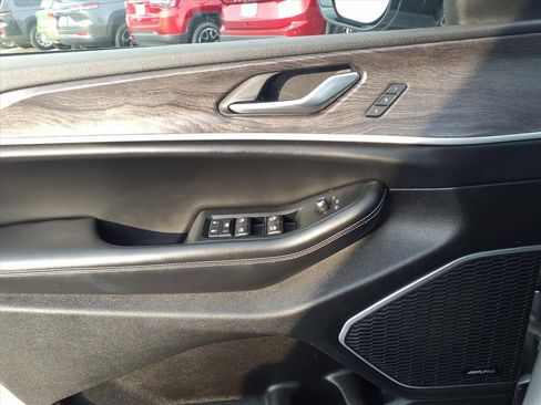 Used 2023 Jeep Grand Cherokee 4WD 4xe image 21