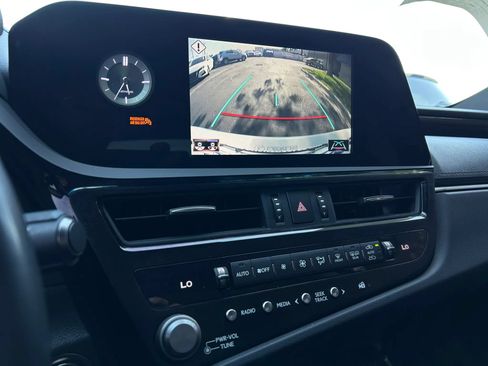 Used 2022 Lexus ES 350 w/ Accessory Package 2 FWD image 23