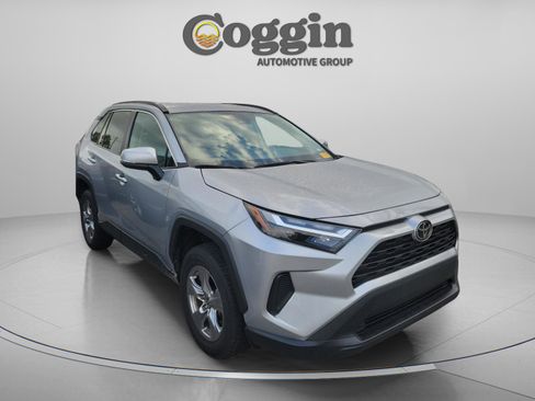 Used 2024 Toyota RAV4 XLE image 5