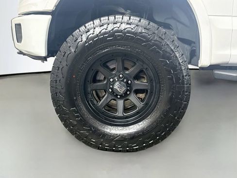Used 2015 Ford F150 XLT w/ Equipment Group 302A Luxury AWD/4WD image 31
