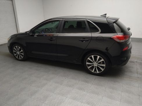 Used 2019 Hyundai Elantra GT w/ Style Package 02 FWD image 3