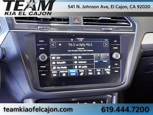 Used 2023 Volkswagen Tiguan SE image 25