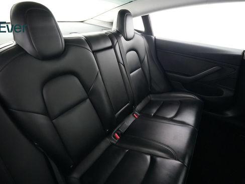 Used 2018 Tesla Model 3 Long Range RWD image 5