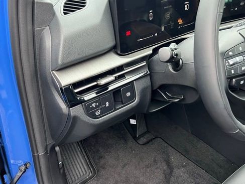 New 2026 Kia Sportage X-Line w/ X-Line Premium Package AWD/4WD image 11