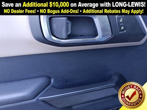 Used 2024 Ford Bronco Wildtrak image 16