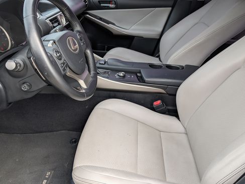 Used 2016 Lexus IS 350 w/ Navigation System Package RWD image 13