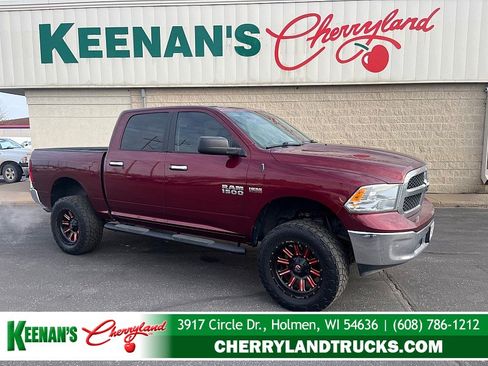 Used 2018 RAM 1500 Classic SLT image 1