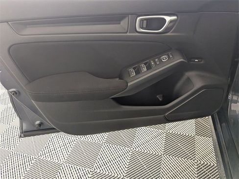 Used 2024 Honda Civic Sport image 10