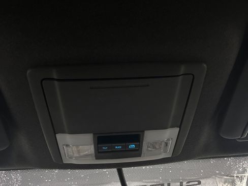 Used 2015 Ford F250 Lariat w/ Lariat Ultimate Package image 19