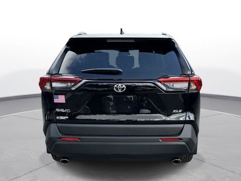 Used 2024 Toyota RAV4 XLE w/ Convenience Package image 9
