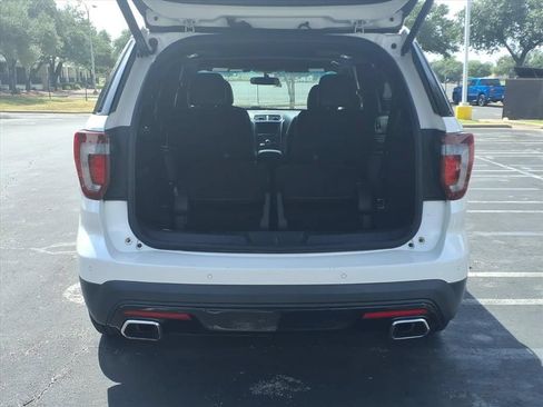 Used 2016 Ford Explorer Sport w/ Equipment Group 401A AWD/4WD image 17