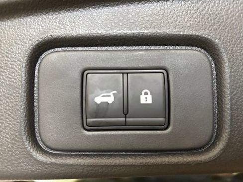 New 2026 Nissan Pathfinder Platinum image 19