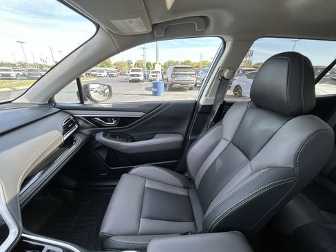 Used 2024 Subaru Outback Onyx Edition XT AWD/4WD image 13