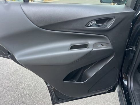 Used 2023 Chevrolet Equinox LT w/ Driver Convenience Package image 20