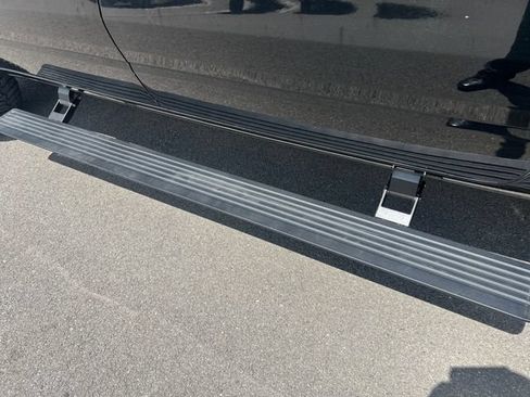 Used 2020 RAM 1500 Sport w/ Leather & Sound Group AWD/4WD image 19