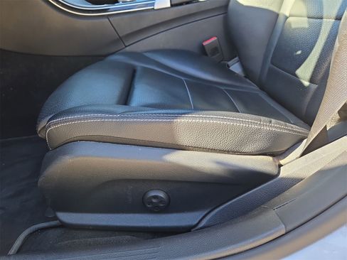 Used 2018 Mercedes-Benz C 300 Sedan image 17