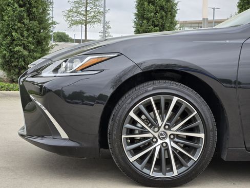 Used 2025 Lexus ES 350 Premium w/ Premium Package image 14