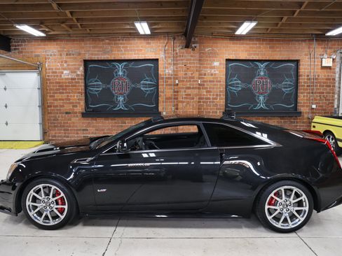 Used 2014 Cadillac CTS V w/ Wood Trim Package image 27