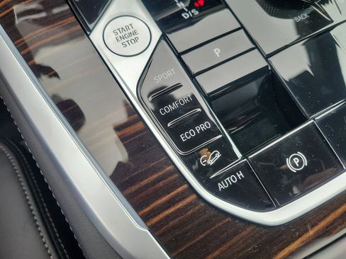 New 2025 BMW X7 xDrive40i w/ M Sport Package image 13