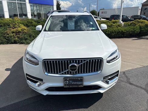 Certified 2024 Volvo XC90 B6 Ultimate w/ Lounge Package AWD/4WD image 3