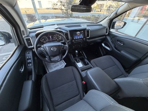 Certified 2024 Nissan Frontier SV image 19