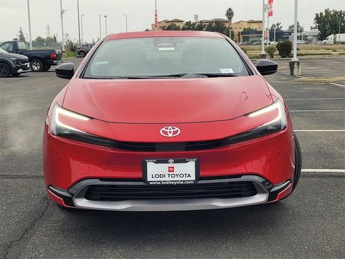 New 2026 Toyota Prius XLE image 2