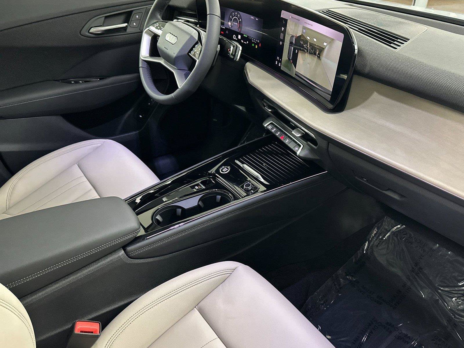New 2026 Audi Q3 quattro 2.0T AWD/4WD image 15