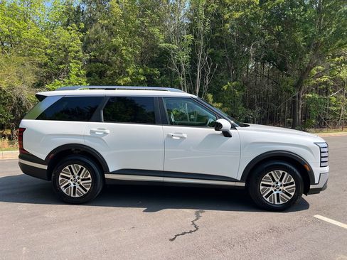 New 2026 Hyundai Palisade FWD Hybrid image 5