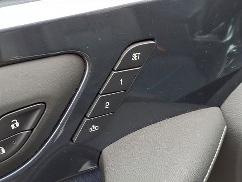 Used 2023 Chevrolet Blazer RS w/ Driver Confidence II Package image 6