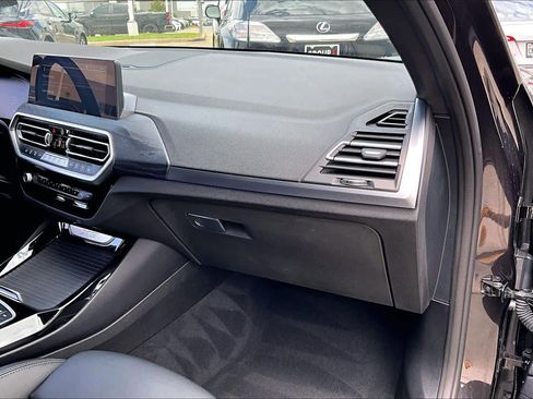 Used 2024 BMW X3 sDrive30i image 17